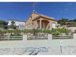 Chalet en venta en Vidreres photo 0