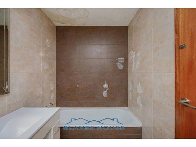Piso en venta en Blanes photo 0