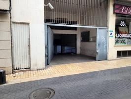 En venta en Reus plaza de parking y trastero Edificio Quer photo 0