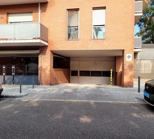 En venta en Reus plaza de parking en Jardins de Reus photo 0