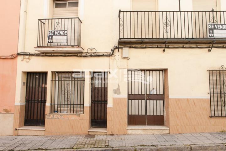 Casa en Venta en Lucena, Córdoba photo 0