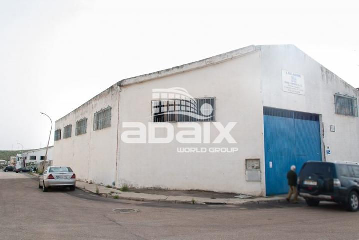 Nave en Alquiler en Lucena, Córdoba photo 0