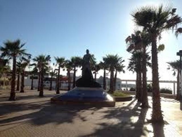 Piso en Venta en playa Fuengirola, Málaga photo 0