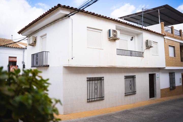 Casa en Venta en Encinas Reales, Córdoba photo 0