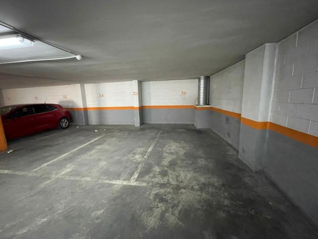 Garaje en Venta en El Coso Lucena, Córdoba photo 0