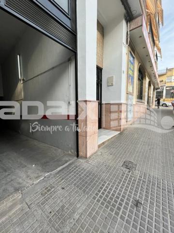 Garaje en Alquiler en Lucena, Córdoba photo 0