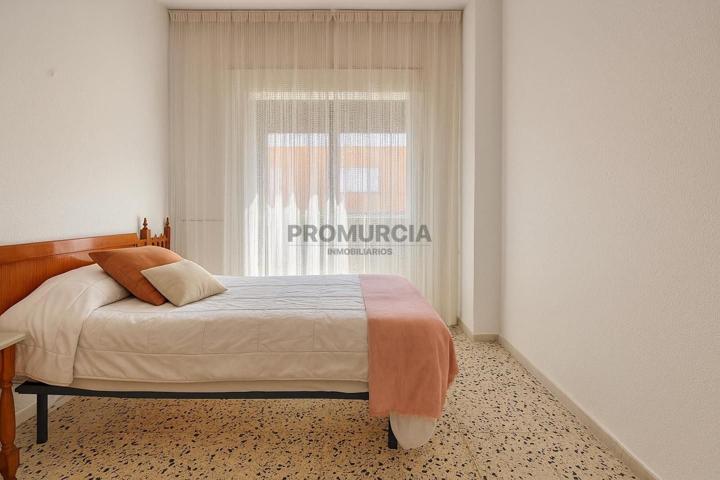 Piso en venta en Murcia de 77 m2 photo 0