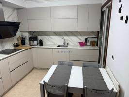 PISO EN ZONA HISPANIDAD photo 0