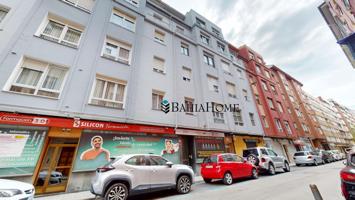 🏠 ¡Estupendo piso en venta en el corazón de Santander! photo 0
