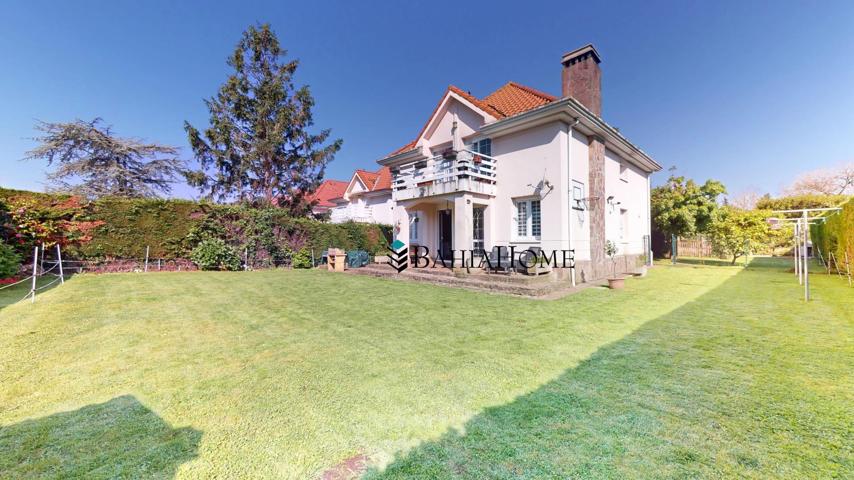 🌟 Chalet impecable con gran jardín en la exclusiva urbanización El Palacio (Sancibrián) 🌟 photo 0