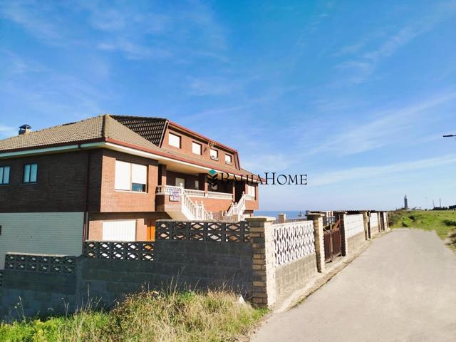 Tu hogar con vistas al mar en Cueto: luz, espacio y potencial infinito 🏡🌊✨ photo 0