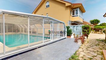 Exclusivo chalet en Valdenoja con jardín y piscina 🏡🌿🏊‍♀️ photo 0