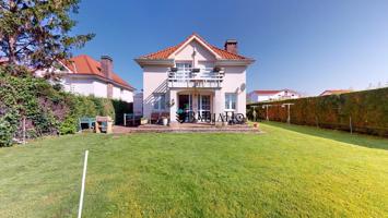 🏡 Chalet individual con gran jardín en la exclusiva urbanización El Palacio (Sancibrián) photo 0