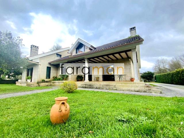 Exclusivo chalet en Nigrán photo 0