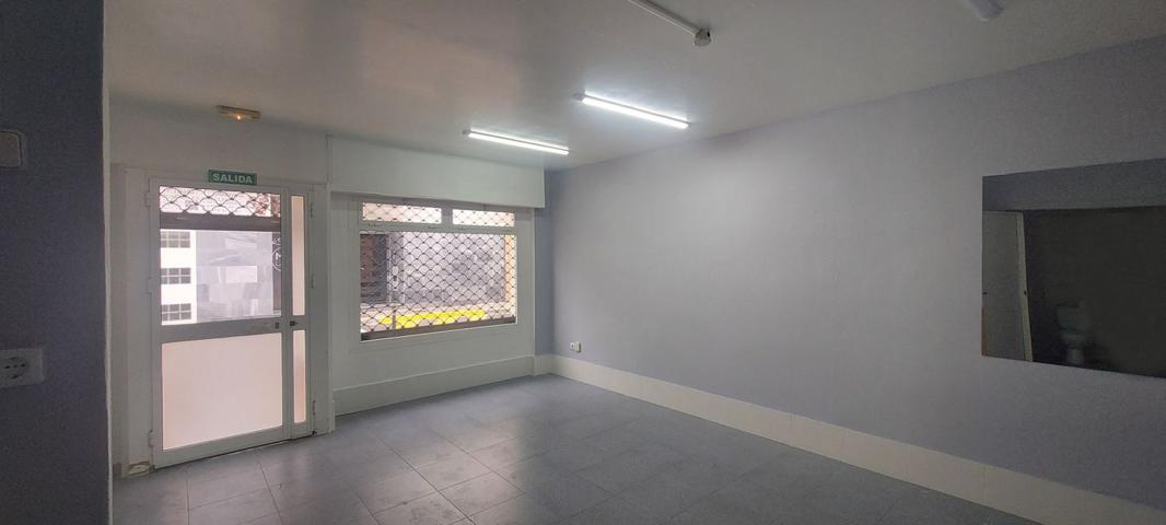 Otro En alquiler en Calle Clara Campoamor, Centro, Tomares photo 0