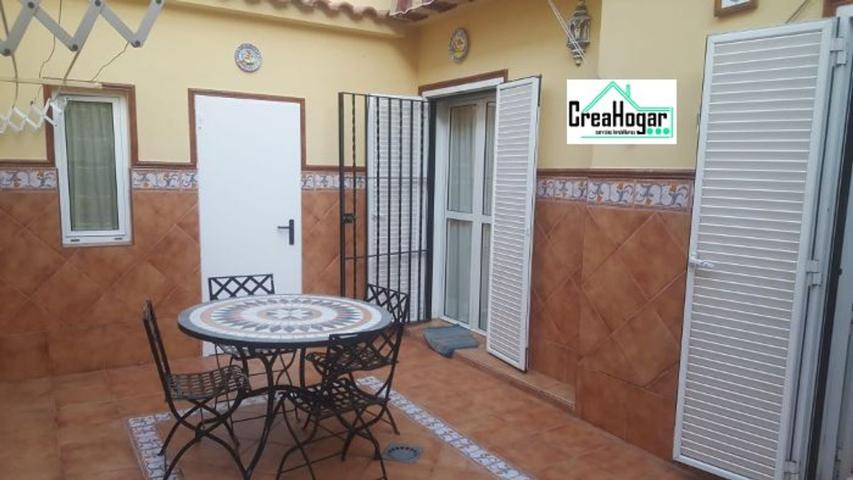 Unifamiliar Pareada En venta en Barrio Bajo, San Juan De Aznalfarache photo 0