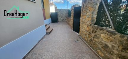 Unifamiliar Pareada En venta en Calle Azafrán, Olivar De Quintos, Montequinto photo 0