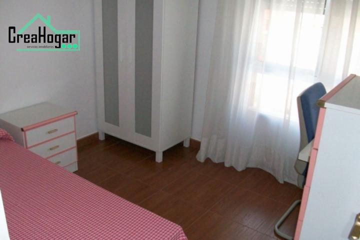 Piso En alquiler en Carretera De Carmona, Santa Justa - Miraflores - Cruz Roja, Sevilla photo 0