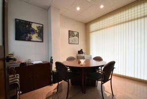 Oficinas en venta en el centro de Vilanova photo 0