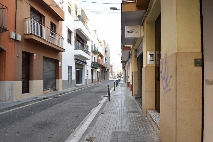 Local en venta en el centro de Vilanova photo 0