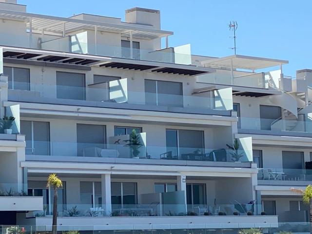 Vivienda de 2 dormitorios en Cancelada (Estepona), con amplia terraza y piscina. photo 0