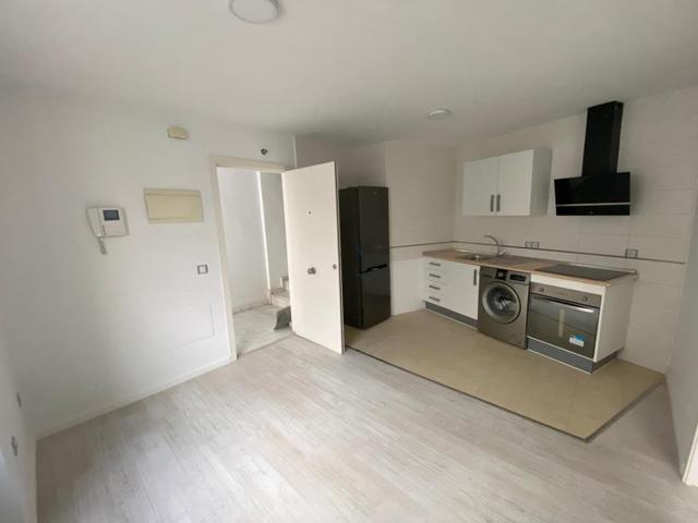 Es un edificio nuevo (año 2010) ubicado en el centro histórico photo 0