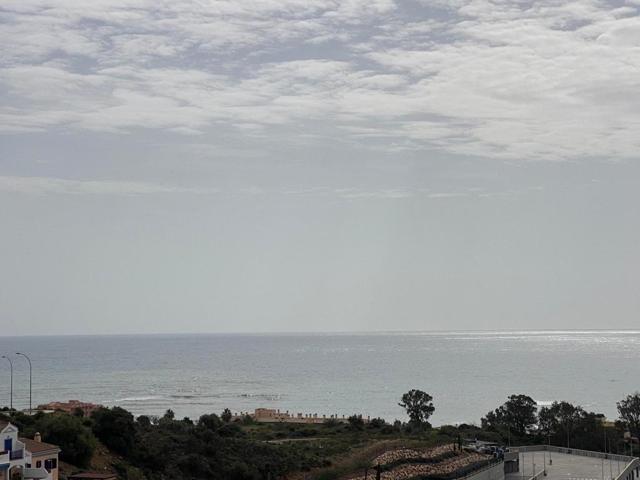 Piso con vistas al Mar con terraza 36 m2, con piscina comunitaria, con aparcamiento y trastero photo 0