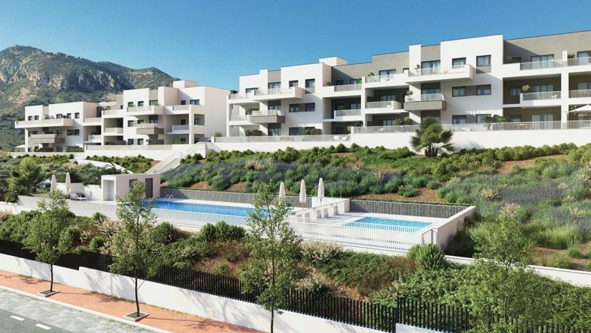 Piso con terraza 13.2 m2 SUROESTE con 2 plazas de garaje y trastero en Benalmádena photo 0