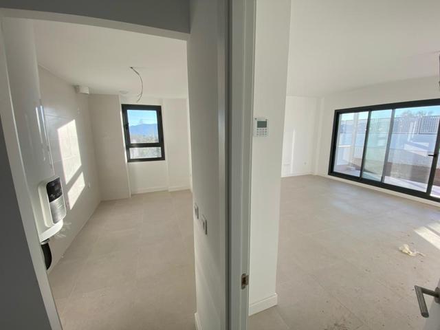 Piso 4 dormitorios con jardin enorne y tendedero 14.23 m2 con 2 plazas de aparcamiento y trastero photo 0