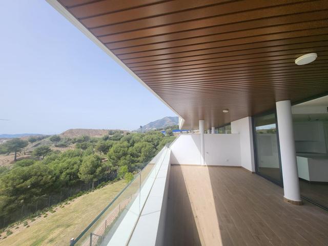 Bajo con terraza 51 m2 y jardín 50 m2 photo 0