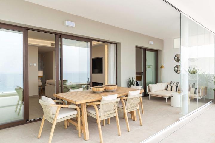 apartamentos de 2-3 dormitorios y amplias terrazas orientadas al sur y vistas al mar photo 0