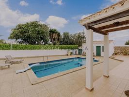 Piso En venta en Es Castell photo 0