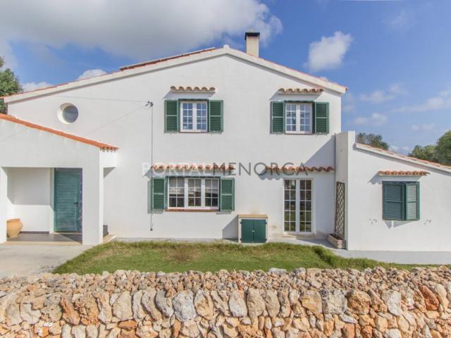 Piso En venta en Es Castell photo 0