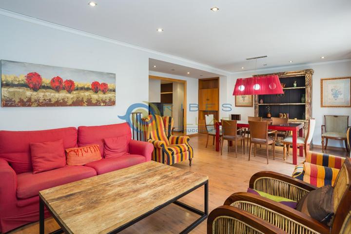 SE VENDE PRECIOSO PISO EN PLENA CALLE MAYOR photo 0