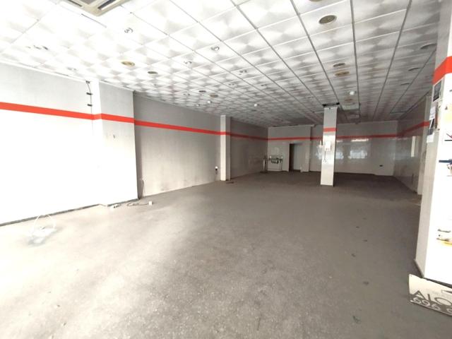 SE VENDE LOCAL COMERCIAL EN GANDÍA photo 0