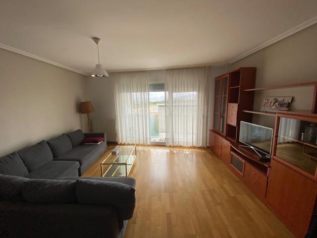 Piso en venta en Mendebaldea con terraza zona Carrefour photo 0