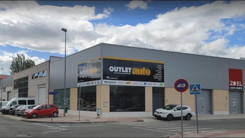Alquiler de nave industrial en esquina en Ansoain (Navarra) photo 0