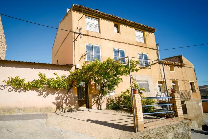 Casa en venta Cabreton. Para reformar photo 0