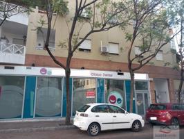 Local En venta en Escritor Antonio Quintero Y Ramírez, 3, Zona Sur, Jerez De La Frontera photo 0