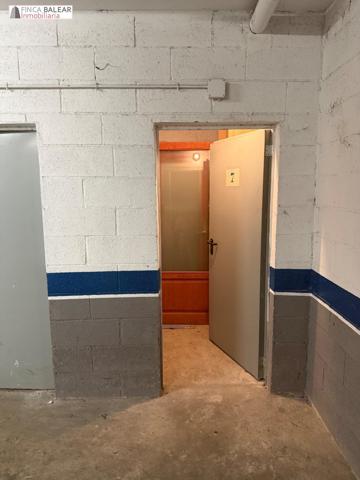 Trastero en planta -1 de la calle Torrente Ballester 4, acceso cómodo para descargar con el coche, trastero de 2,9x1,73 alto y ancho, de alto unos 3 metros aprox photo 0