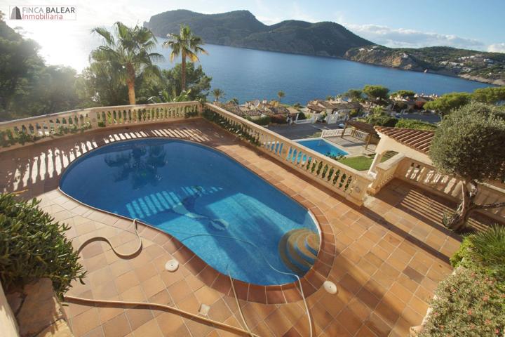VILLA DE LUJO CON PISCINA Y VISTAS FRONTALES AL MAR EN CAMP DE MAR photo 0