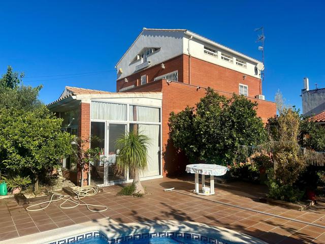 INCREIBLE PERO CIERTO!!!! CHALET EN EL VENDRELL!!!!. photo 0