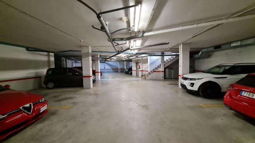 PLAZA DE PARKING EN EL VENDRELL photo 0