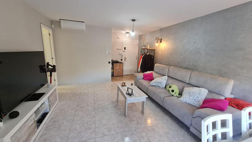 AMPLIO PISO EN EL VENDRELL!!!! IDEAL FAMILIAS!!! photo 0