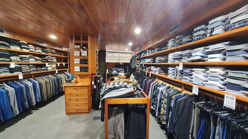 LOCAL COMERCIAL EN EL CENTRO DE EL VENDRELL!!!! photo 0