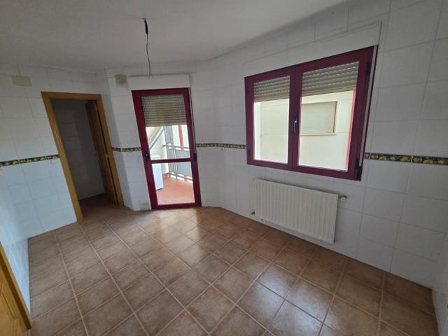 Casa - Chalet en venta en Santa Cruz de la Zarza de 160 m2 photo 0