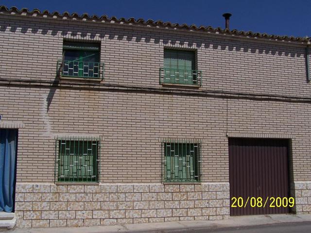 Casa - Chalet en venta en Pozorrubio de 201 m2 photo 0