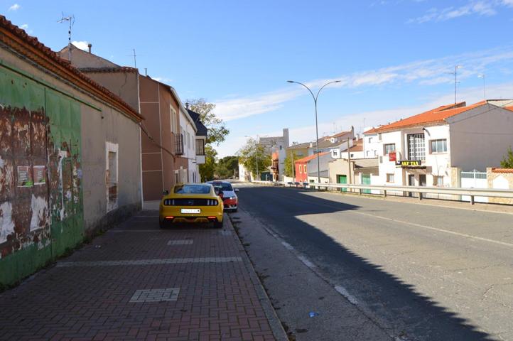 Nave Industrial en venta en Saelices de 460 m2 photo 0