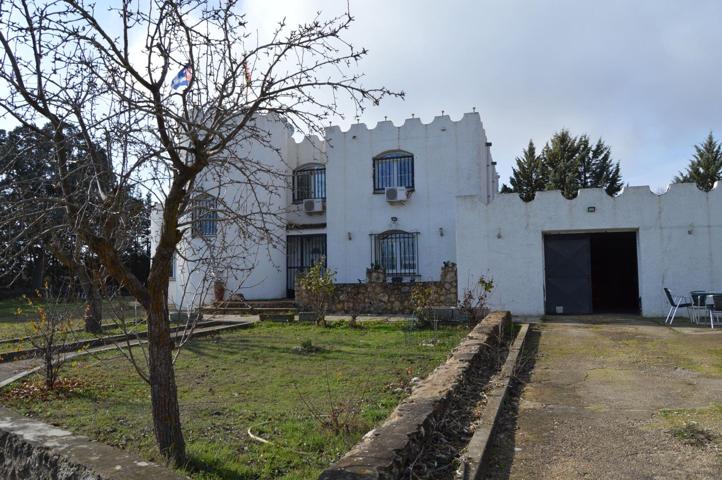 Casa - Chalet en venta en Villar de Cañas de 360 m2 photo 0
