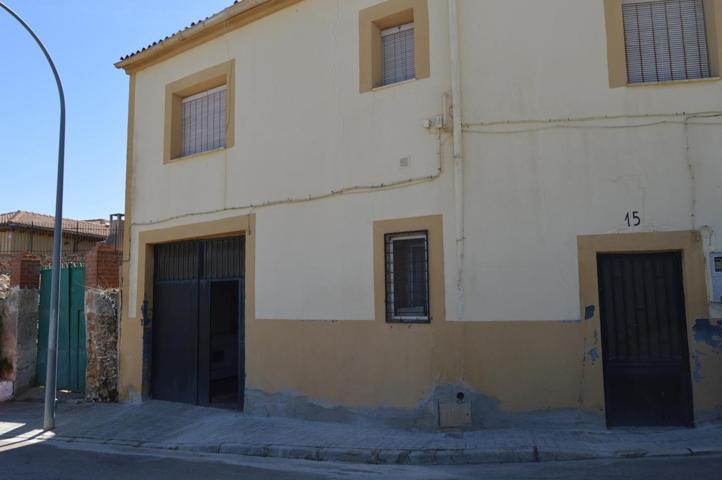 Casa - Chalet en venta en Santa Cruz de la Zarza de 220 m2 photo 0